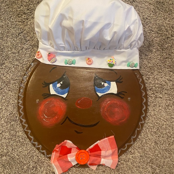 Gingerbread Boy Holiday Decor - Picture 6 of 7